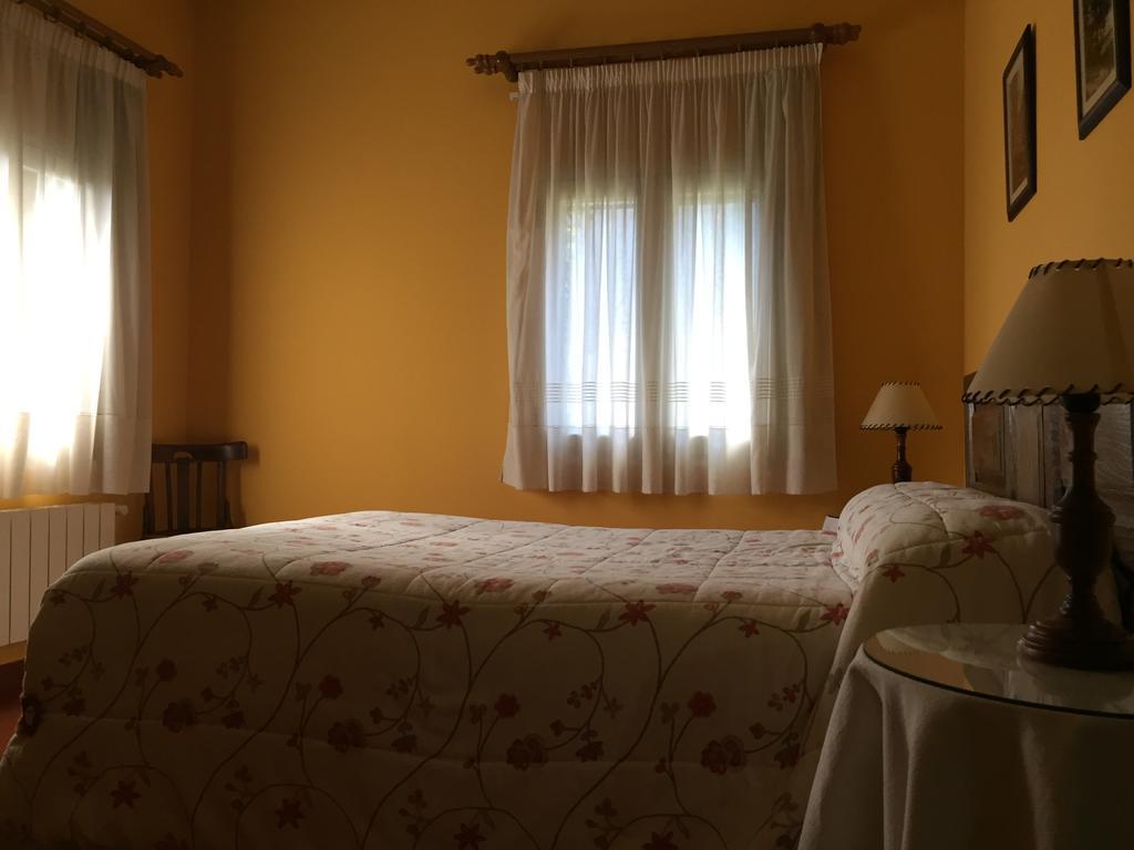 Casa Rural Sierra De Tormantos Guijo de Santa Bárbara Eksteriør billede